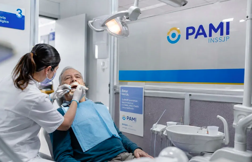 La crisis en el PAMI ahora golpea a la odontología: “Cada vez más profesionales deciden no atender”