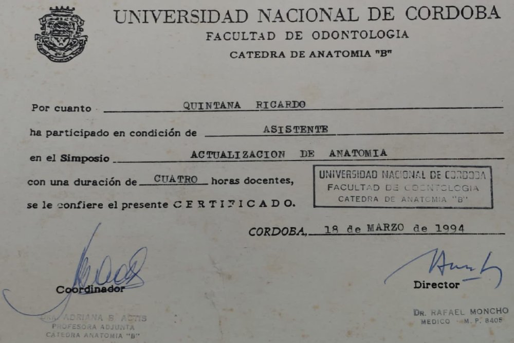 Título o certificado de Odontología Quintana